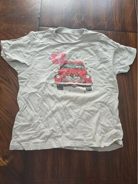 Buc-ees tshirt